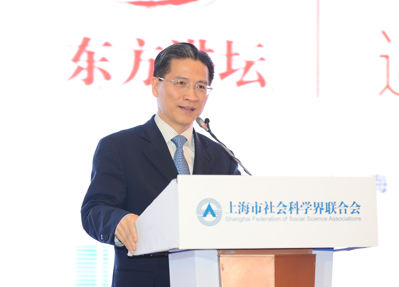 就是我们要提升自己的国际观,国际观就是国际视野,国际胸襟,国际奉献.